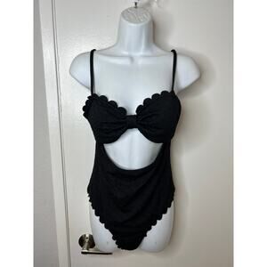 Cupshe Women's Daleyza Scalloped Cutout One-Piece Swimsuit Black NEW ~ Size L